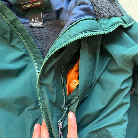 Burton Women’s Goretex ski/snowboard jacket - Picture 7 of 7